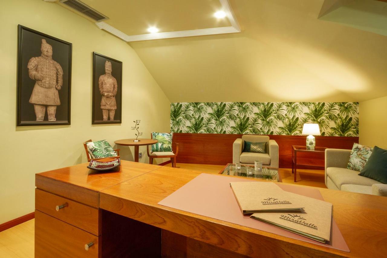 אורנסה Hotel Miravalle מראה חיצוני תמונה
