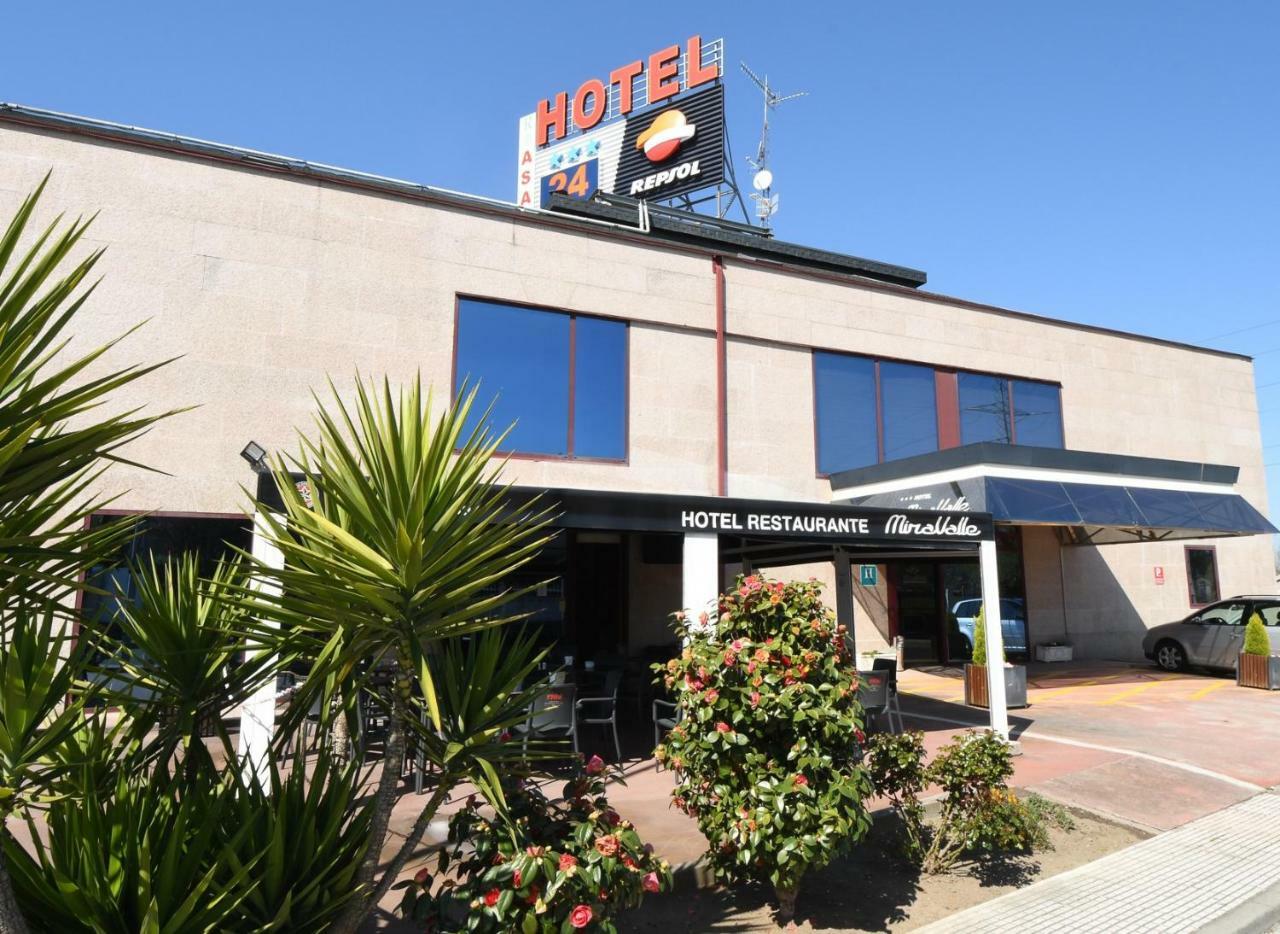 אורנסה Hotel Miravalle מראה חיצוני תמונה