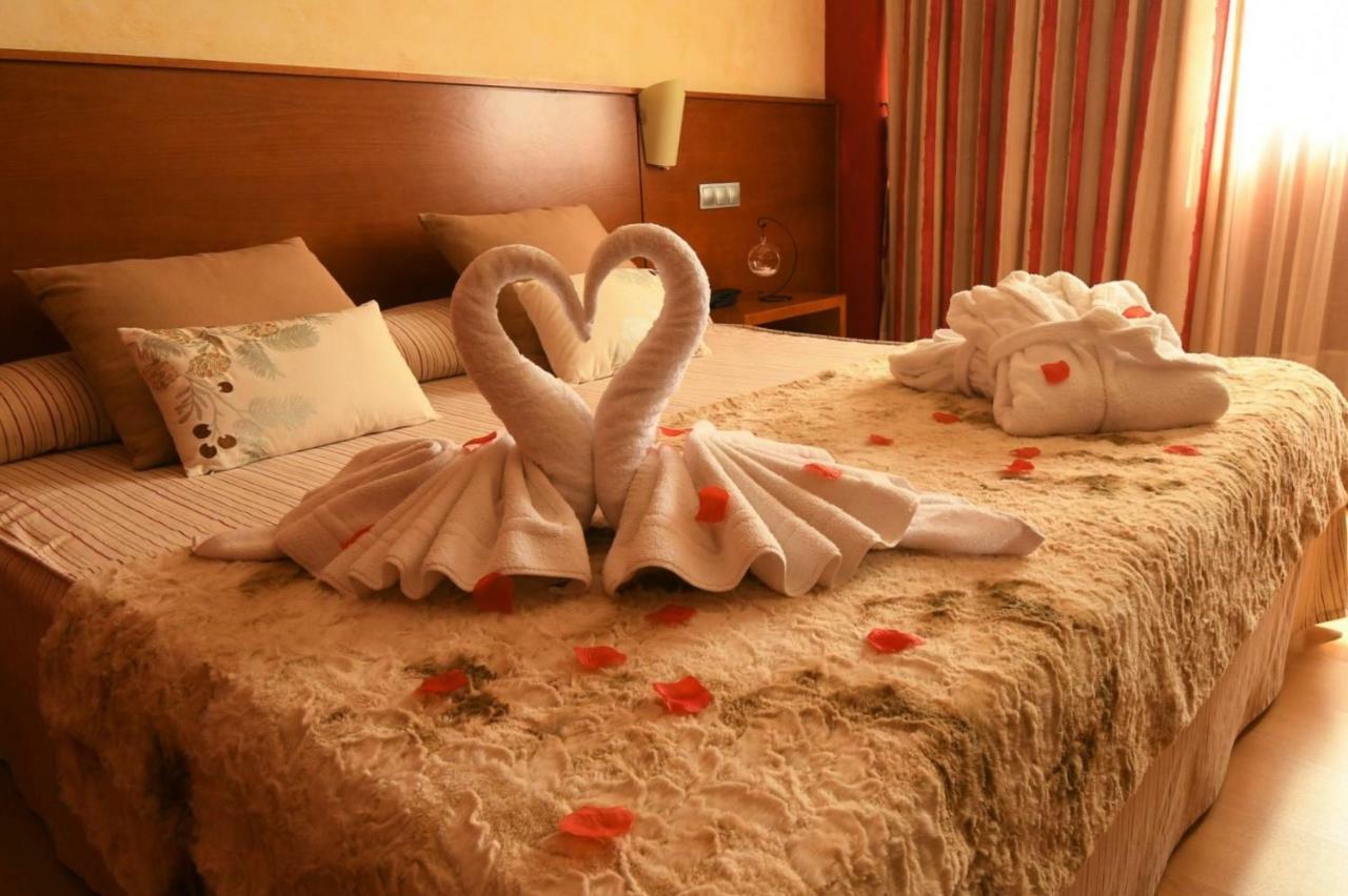 אורנסה Hotel Miravalle מראה חיצוני תמונה