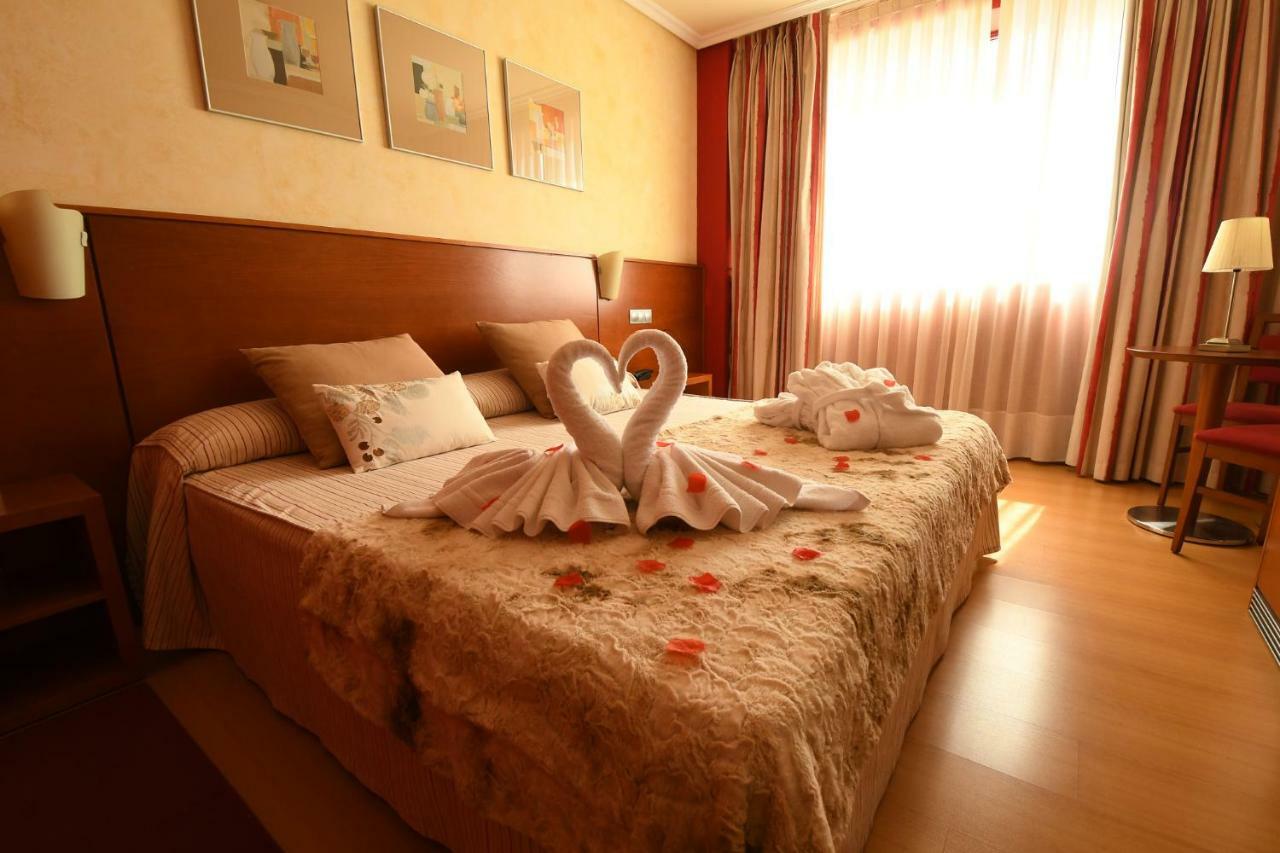 אורנסה Hotel Miravalle מראה חיצוני תמונה